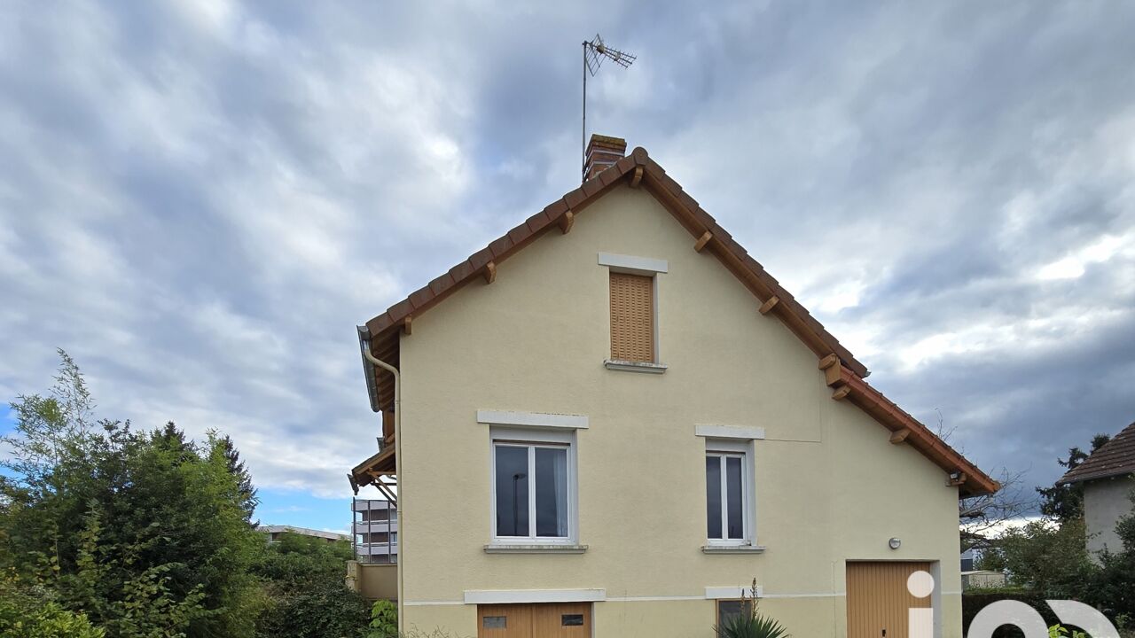 maison 4 pièces 80 m2 à vendre à Lapalisse (03120)