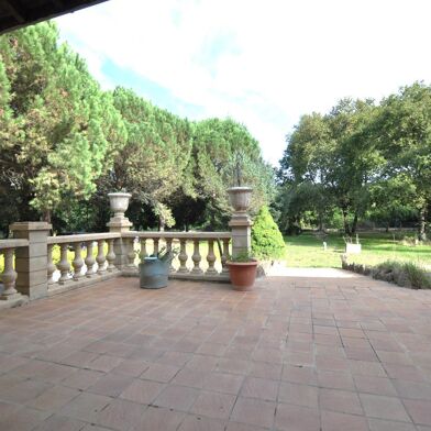 Maison 6 pièces 599000 €