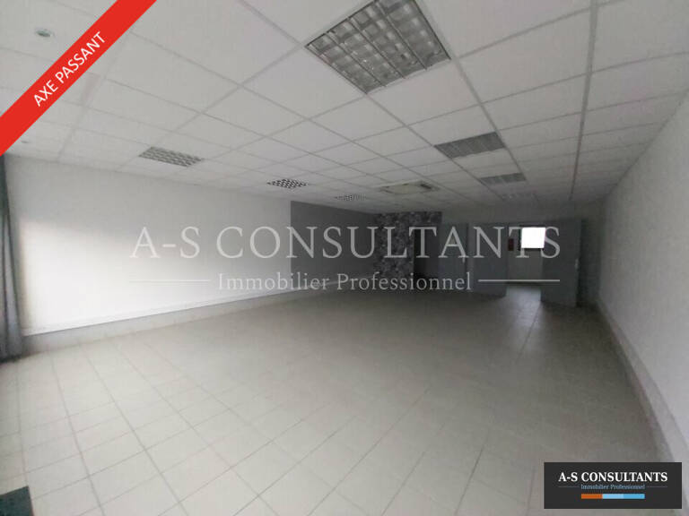 BUREAUX A LOUER — photo 1