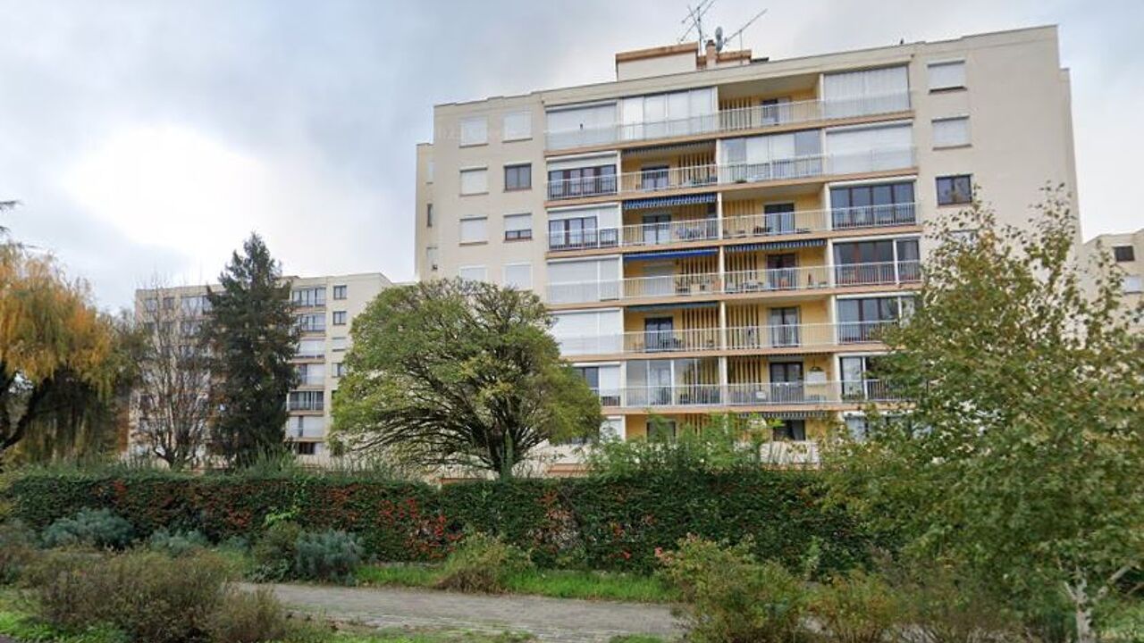 appartement 4 pièces 75 m2 à louer à Bourgoin-Jallieu (38300)