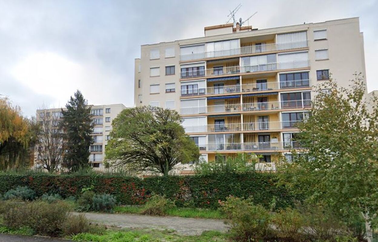 appartement 4 pièces 75 m2 à louer à Bourgoin-Jallieu (38300)