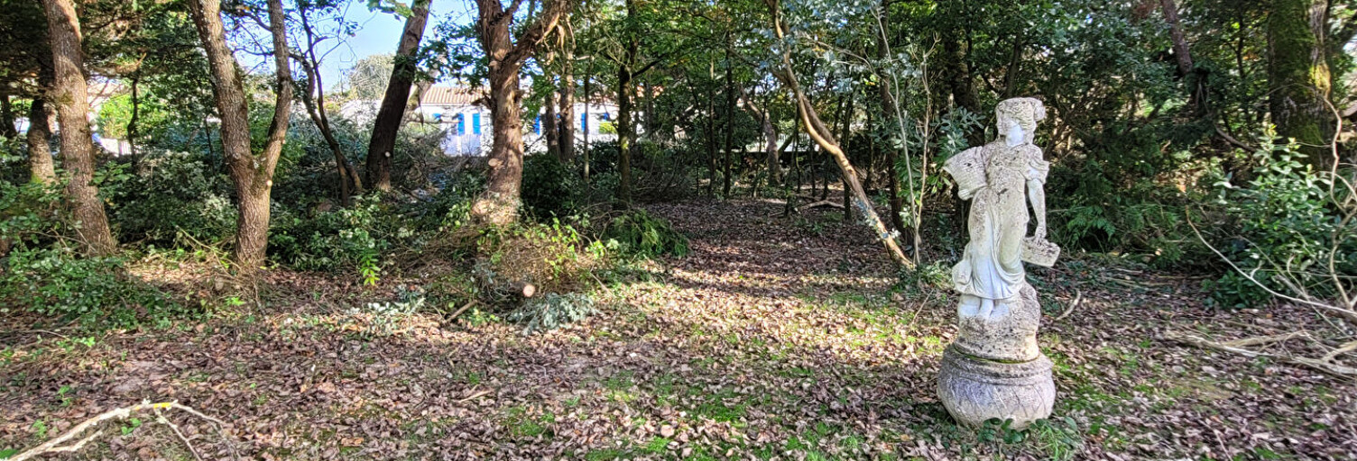 Terrain  1423 m² à vendre à Les Sables-d'Olonne (85180)