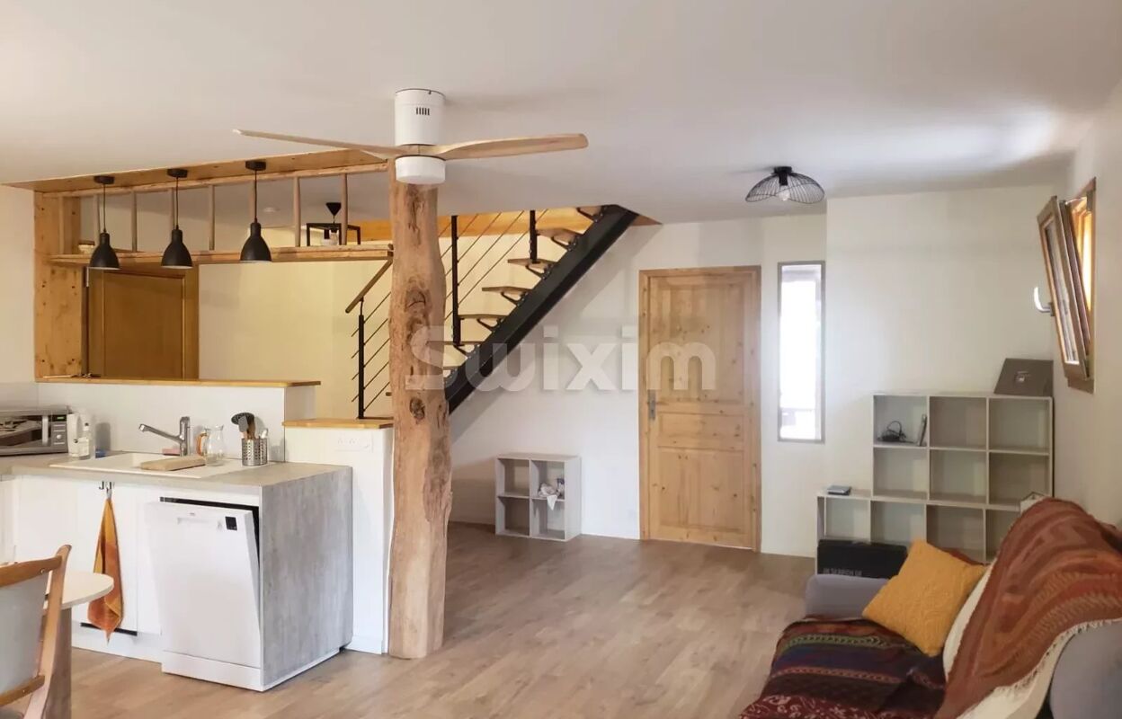 appartement 5 pièces 99 m2 à vendre à Lescheraines (73340)