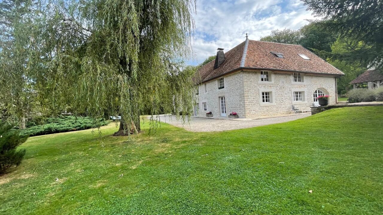 maison 12 pièces 432 m2 à vendre à Besançon (25000)