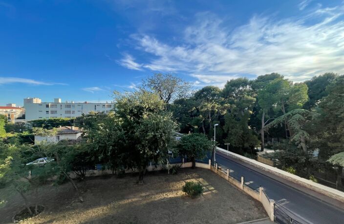 Vente appartement 3 pièces 59 m² Toulon (83000) — photo 2