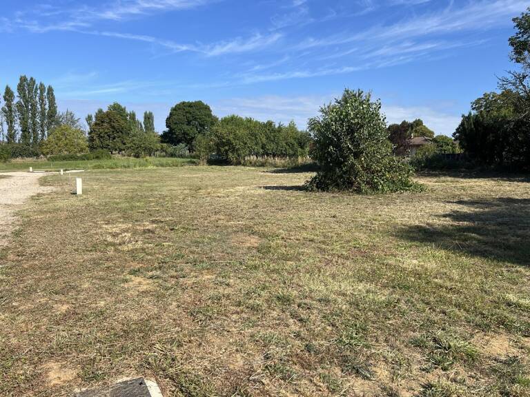 Terrain à bâtir 4 kms de Casteljaloux — photo 1
