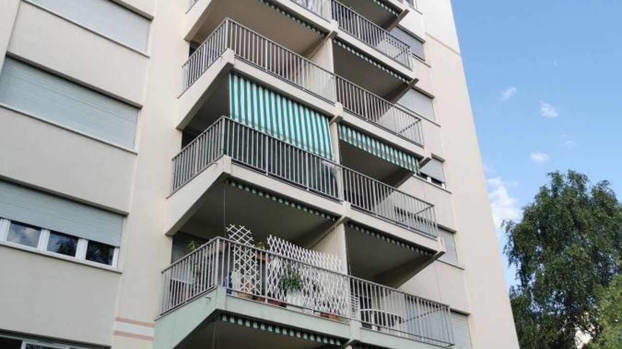 appartement 2 pièces 61 m2 à vendre à Sainte-Foy-Lès-Lyon (69110)