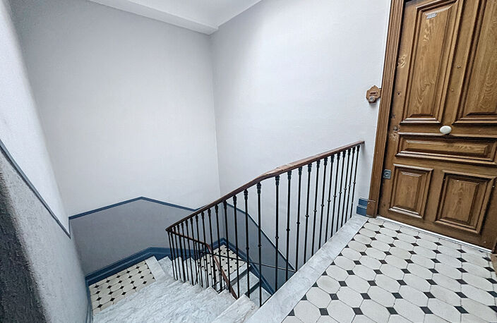 Nice Centre - Dernier étage 4/5P 85 m² à fort potentiel — photo 4
