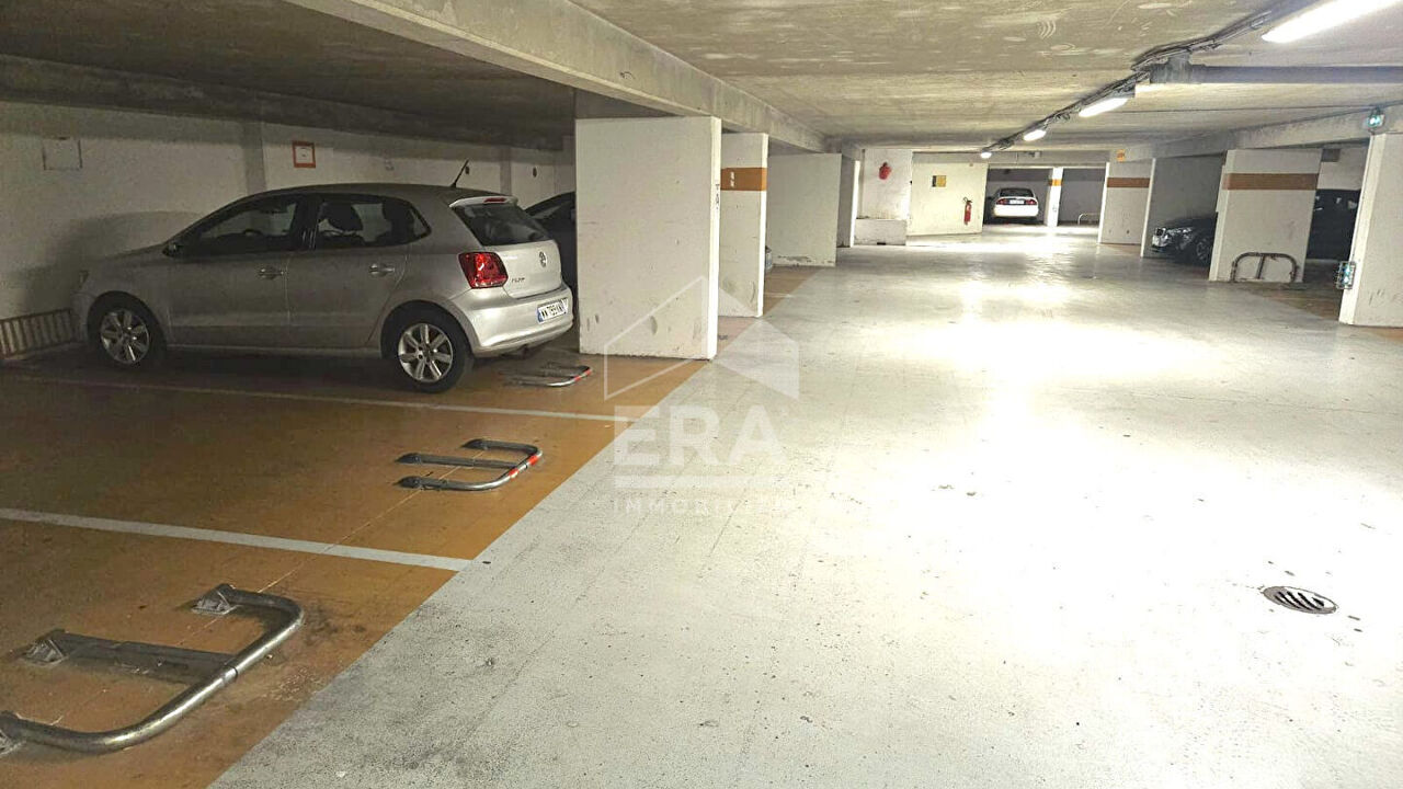 garage  pièces 12 m2 à vendre à Cannes (06400)