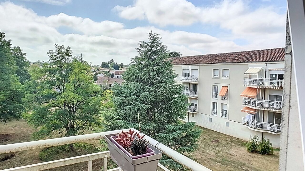 appartement 2 pièces 51 m2 à vendre à Saint-Benoît (86280)