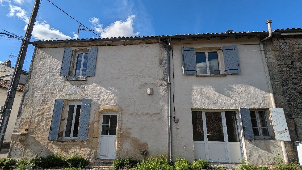 maison 5 pièces 96 m2 à vendre à Mesnac (16370)