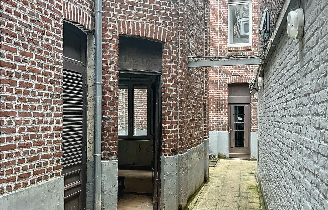 immeuble  pièces 33 m2 à vendre à Lille (59000)