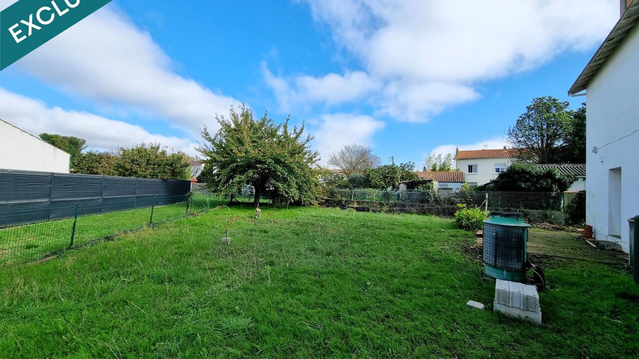 terrain  pièces 296 m2 à vendre à La Rochelle (17000)