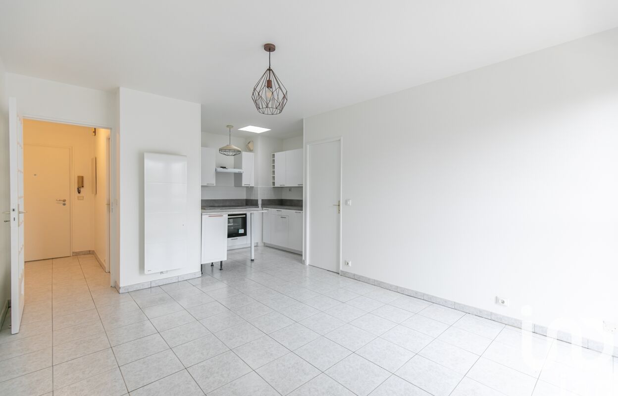 appartement 2 pièces 39 m2 à vendre à Rosny-sous-Bois (93110)