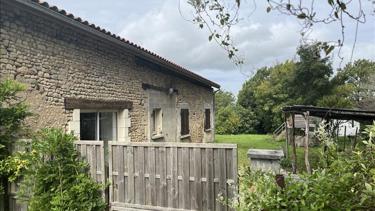 maison 3 pièces 126 m2 à vendre à Brie-sous-Barbezieux (16300)