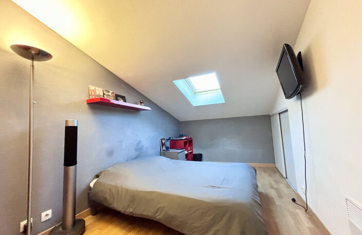 CANNET LIMITE CANNES  JOLI DUPLEX T5 DE 100 M2 GARAGE 3774EUR/ — photo 5