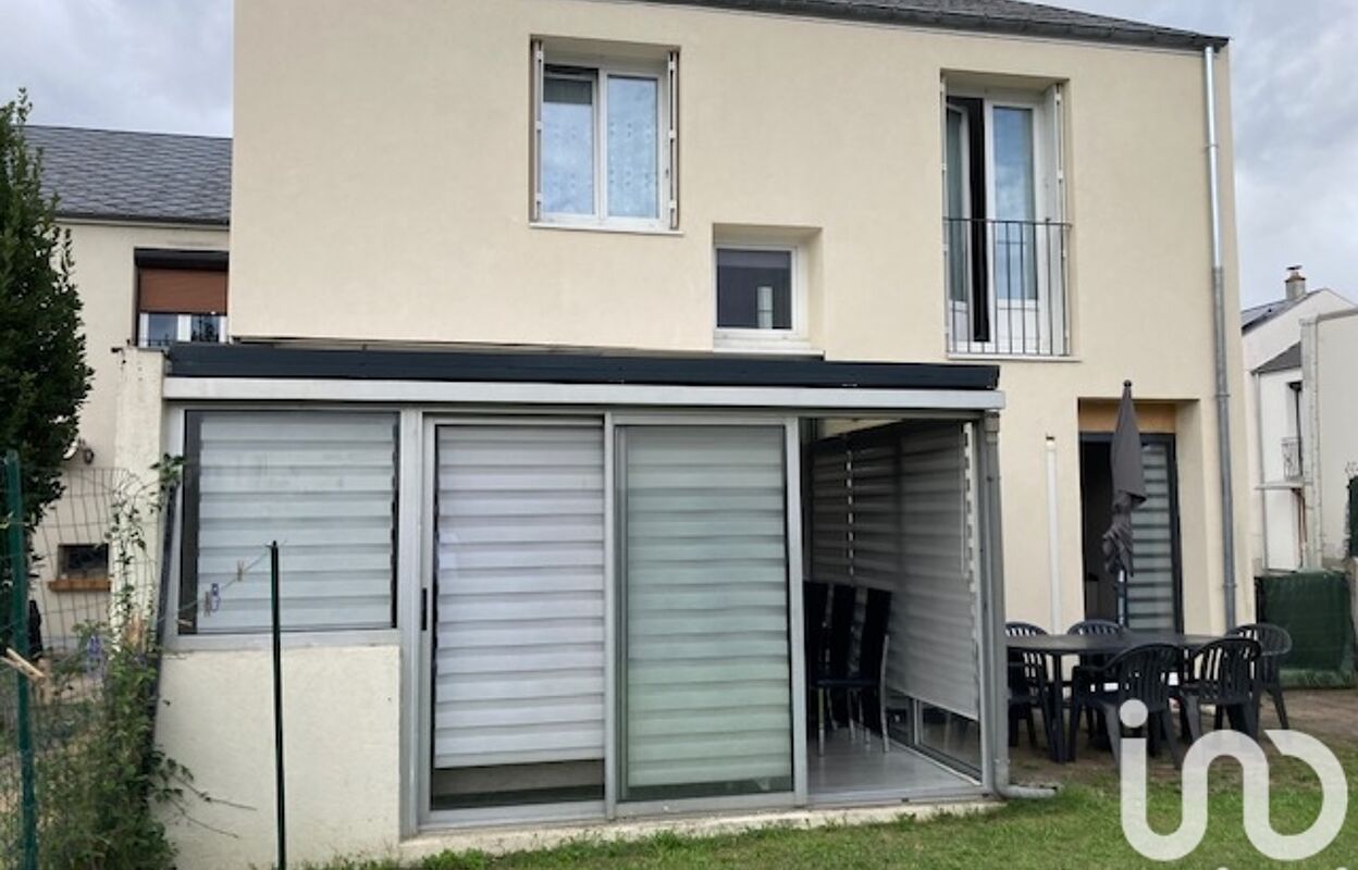 maison 6 pièces 116 m2 à vendre à Saint-Jean-de-la-Ruelle (45140)