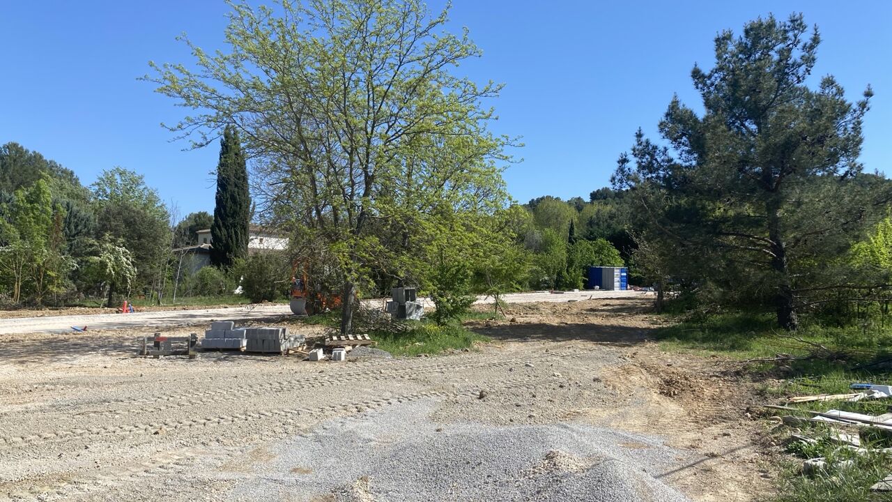 terrain 320 m2 à construire à Le Puy-Sainte-Réparade (13610)