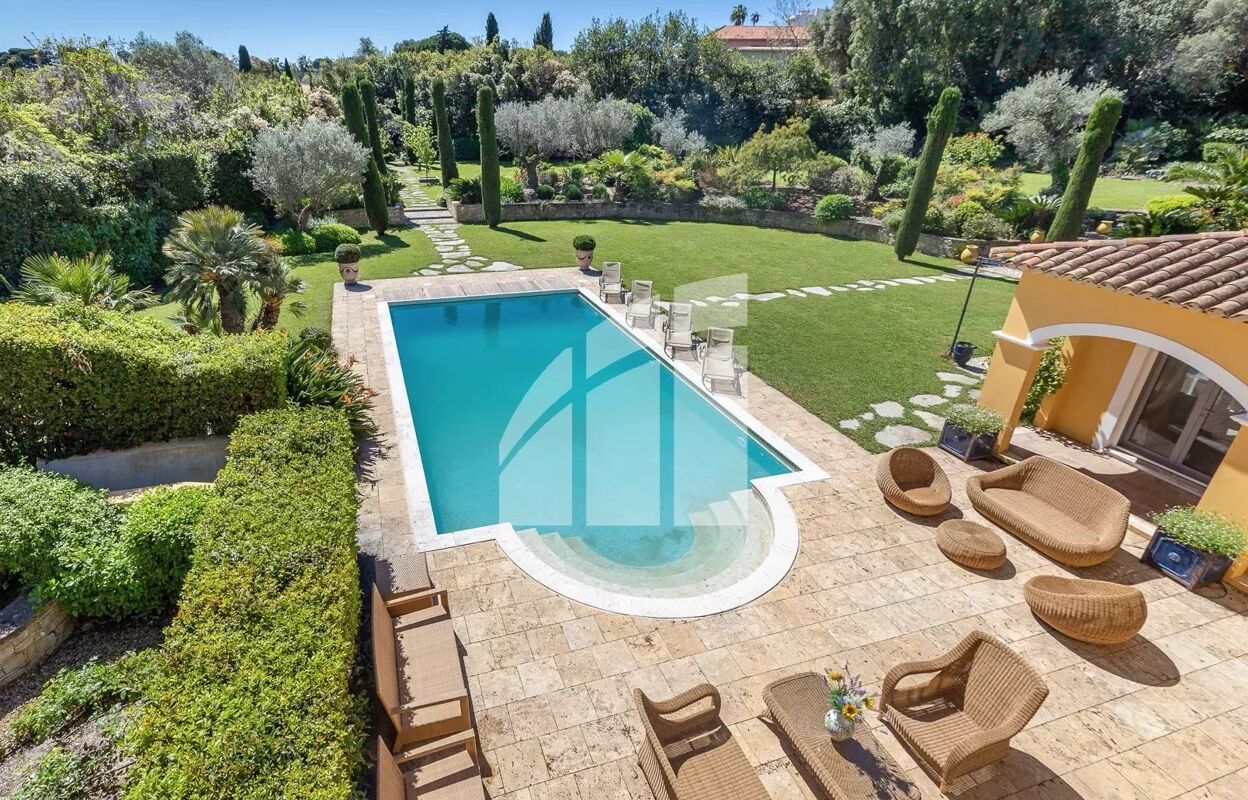 maison 10 pièces 497 m2 à vendre à Antibes (06600)