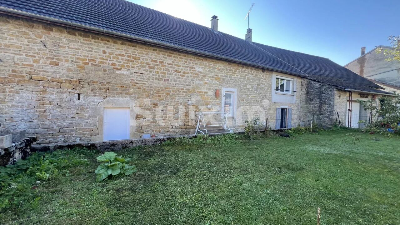 maison 5 pièces 115 m2 à vendre à Orgelet (39270)