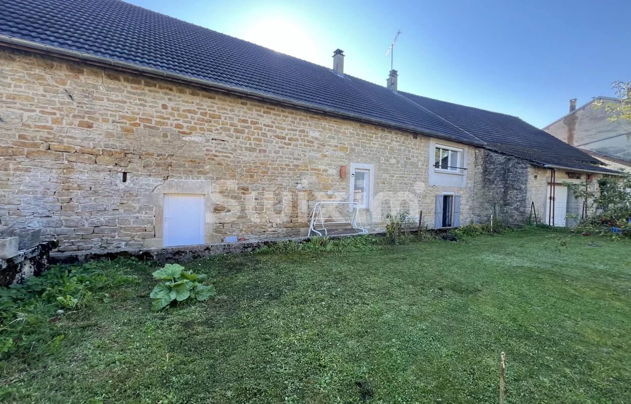 maison 5 pièces 115 m2 à vendre à Orgelet (39270)