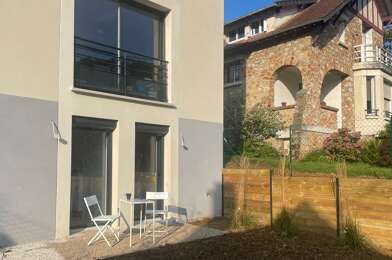 Appartement 1 pièces 700 €