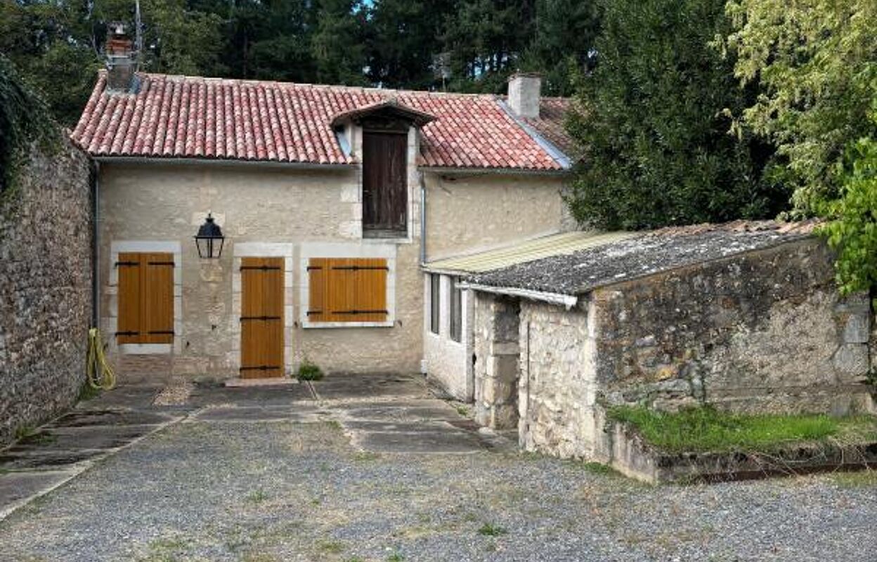 maison 2 pièces 5680 m2 à vendre à Nalliers (86310)