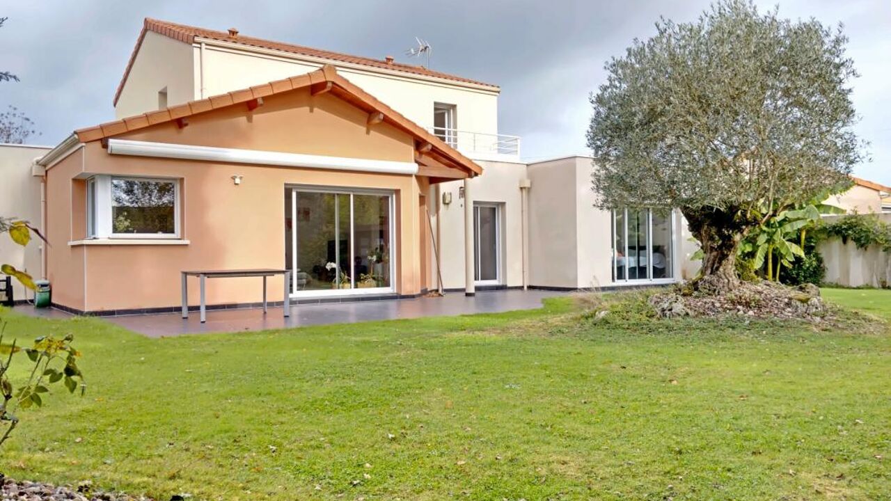 maison 6 pièces 170 m2 à vendre à Cholet (49300)