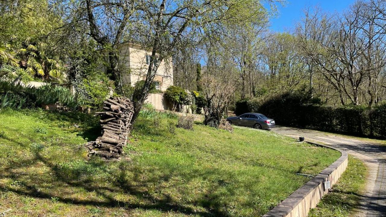 maison 5 pièces 294 m2 à vendre à La Tour-de-Salvagny (69890)