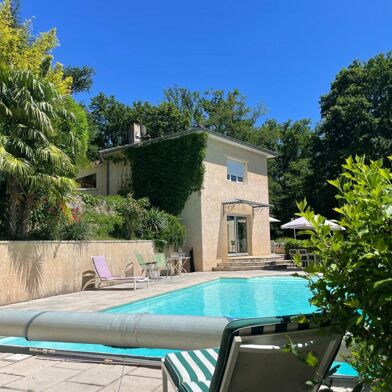 Maison 5 pièces 745000 €