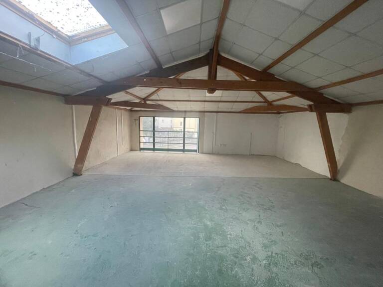 Local commercial à louer, 130 m² à Saint-Junien centre ville — photo 1