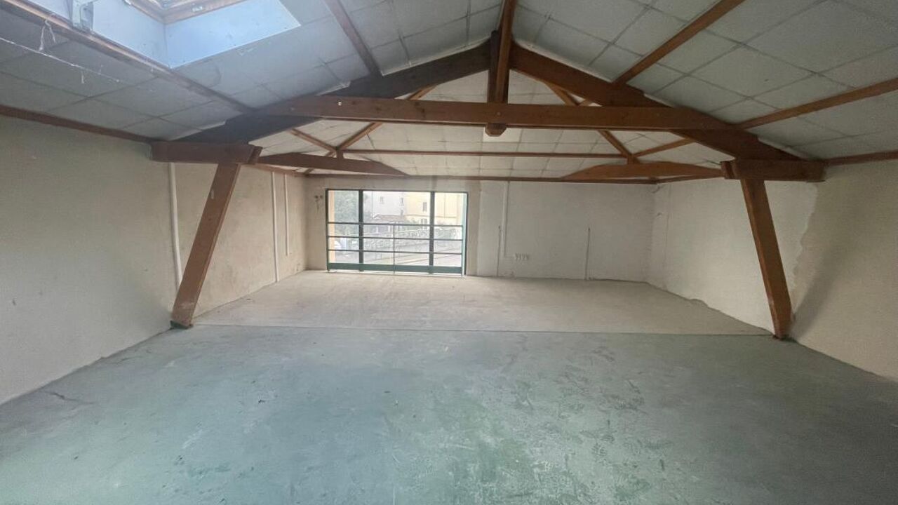 commerce  pièces 130 m2 à louer à Saint-Junien (87200)