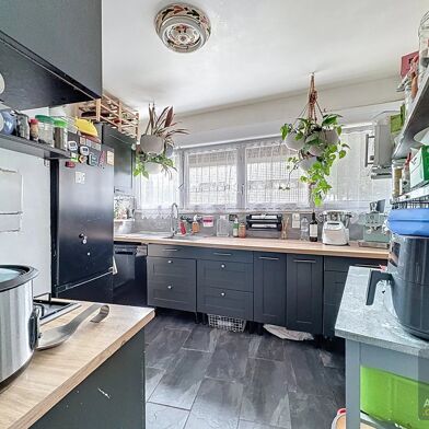 Appartement 4 pièces 204000 €