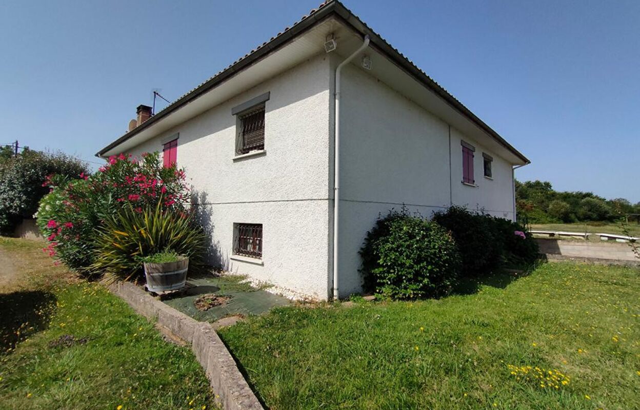 maison 7 pièces 145 m2 à vendre à Vayres (33870)