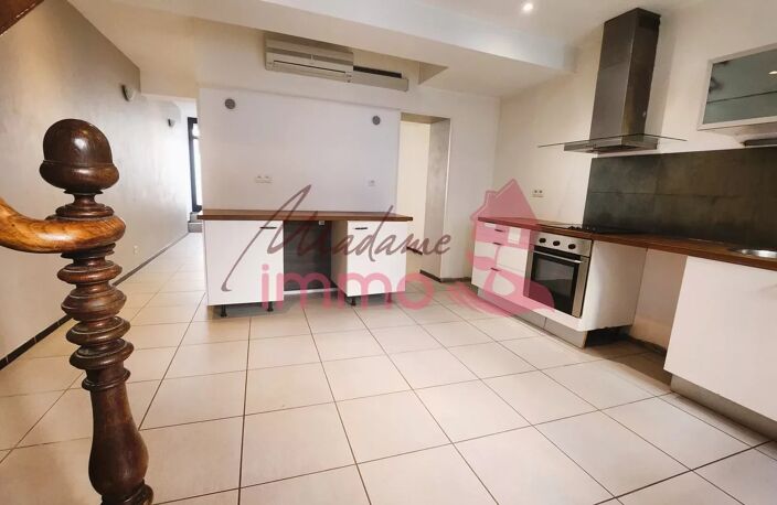 Maison de Ville 100m² - 3 Chambres — photo 3