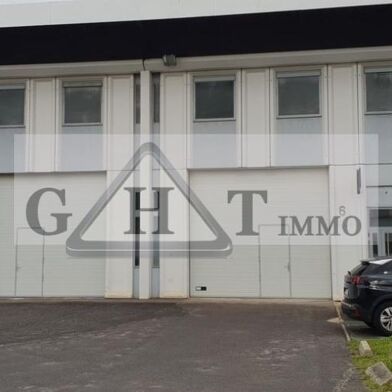 Local industriel 550 m²