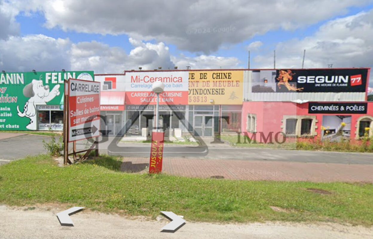 commerce  pièces 350 m2 à vendre à Boissise-le-Roi (77310)