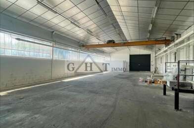 Local industriel  8050 €