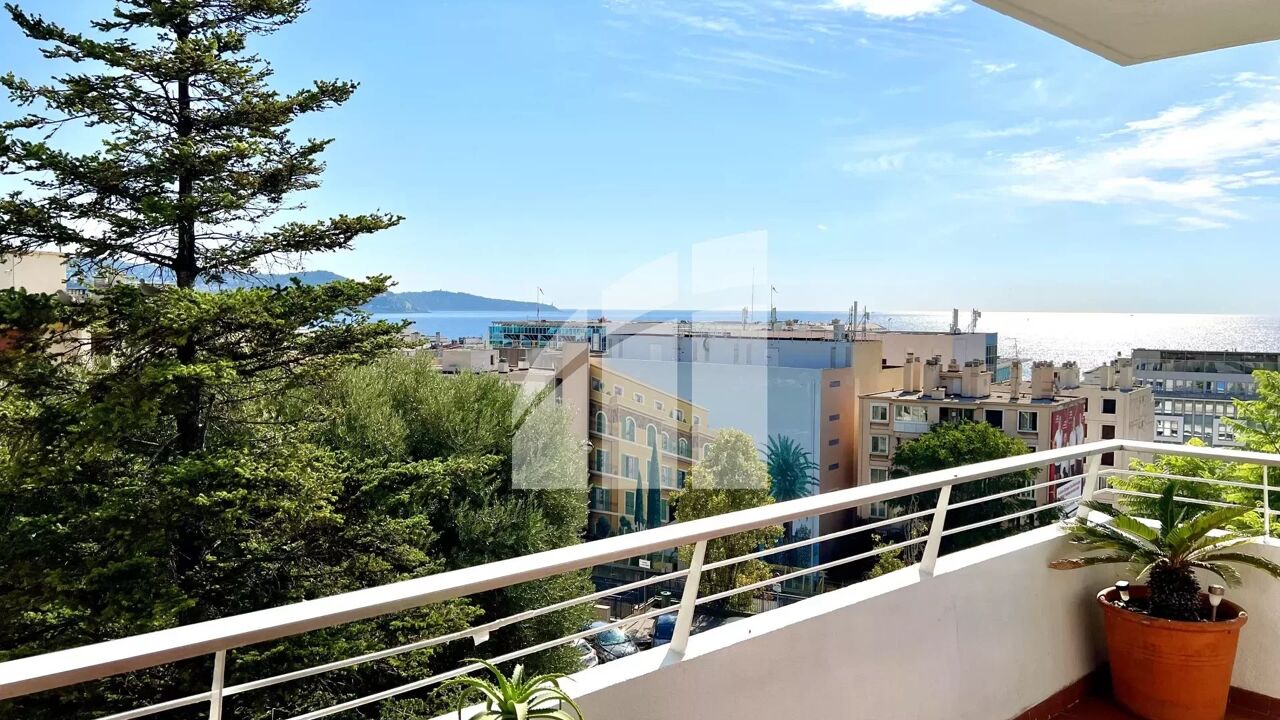 appartement 2 pièces 49 m2 à vendre à Nice (06200)