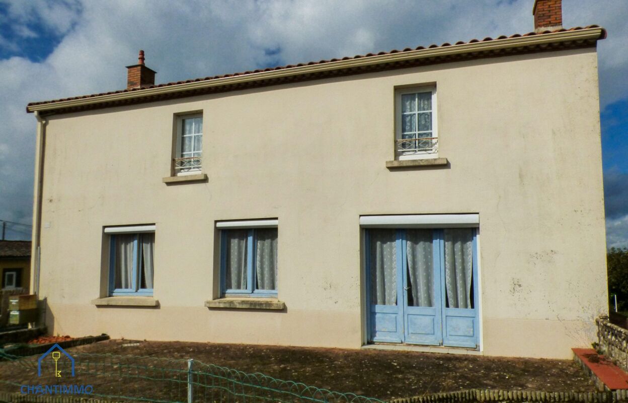 maison 7 pièces 127 m2 à vendre à Chantonnay (85110)