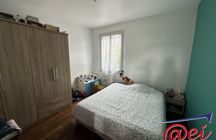 Maison traditionnelle Type 6 sur 345 m² de terrain — photo 4