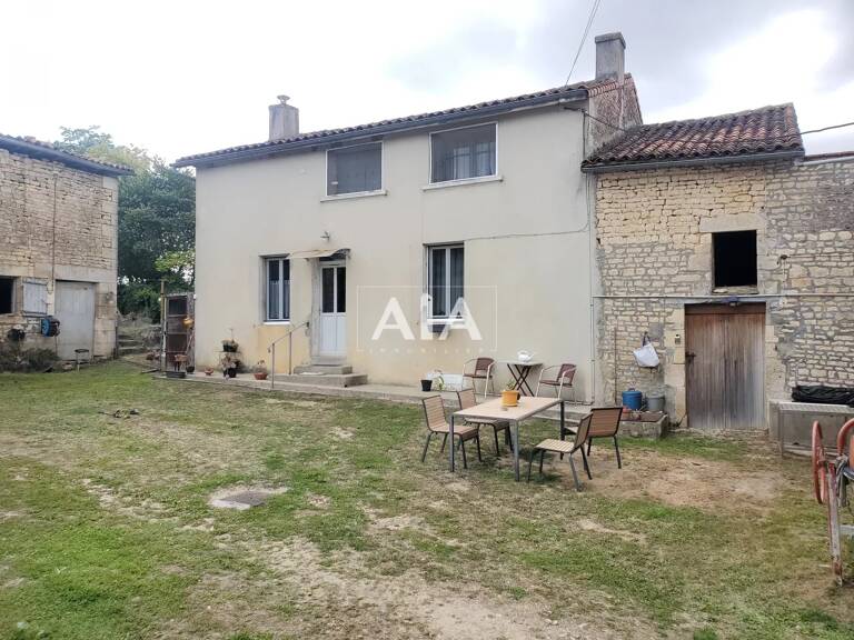 Maison de village à 5mn de Ruffec — photo 1