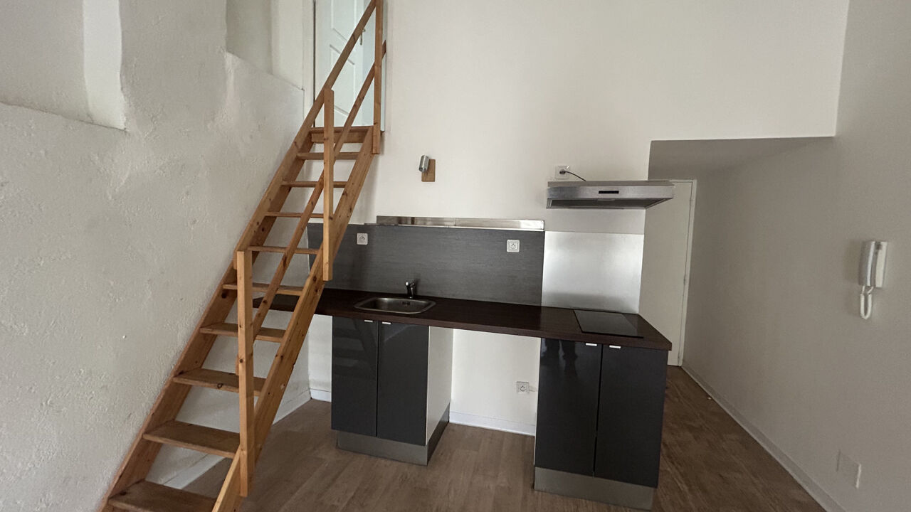 appartement 1 pièces 30 m2 à louer à Nîmes (30900)