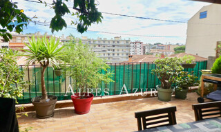 Maison 4 Pièces 81 m² à vendre à Cagnes-sur-Mer (06800)