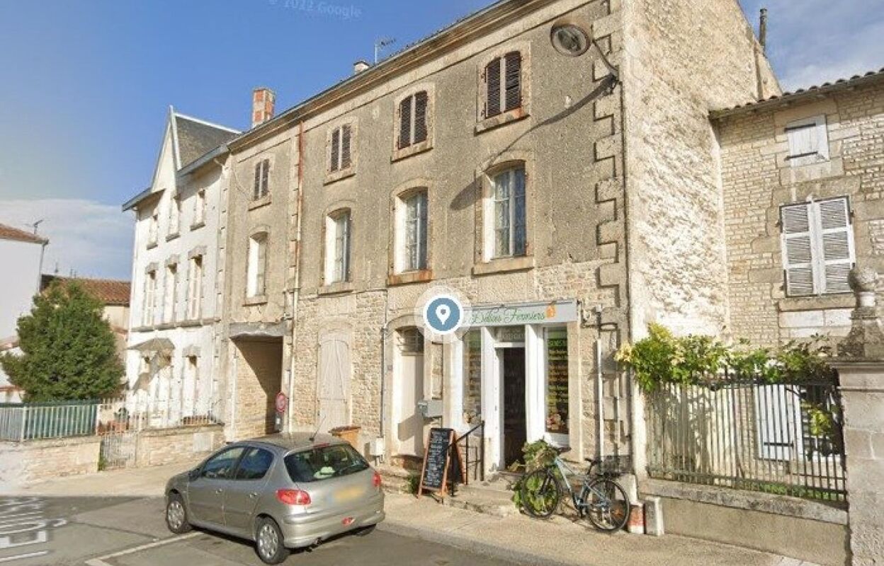 immeuble  pièces 337 m2 à vendre à Prahecq (79230)