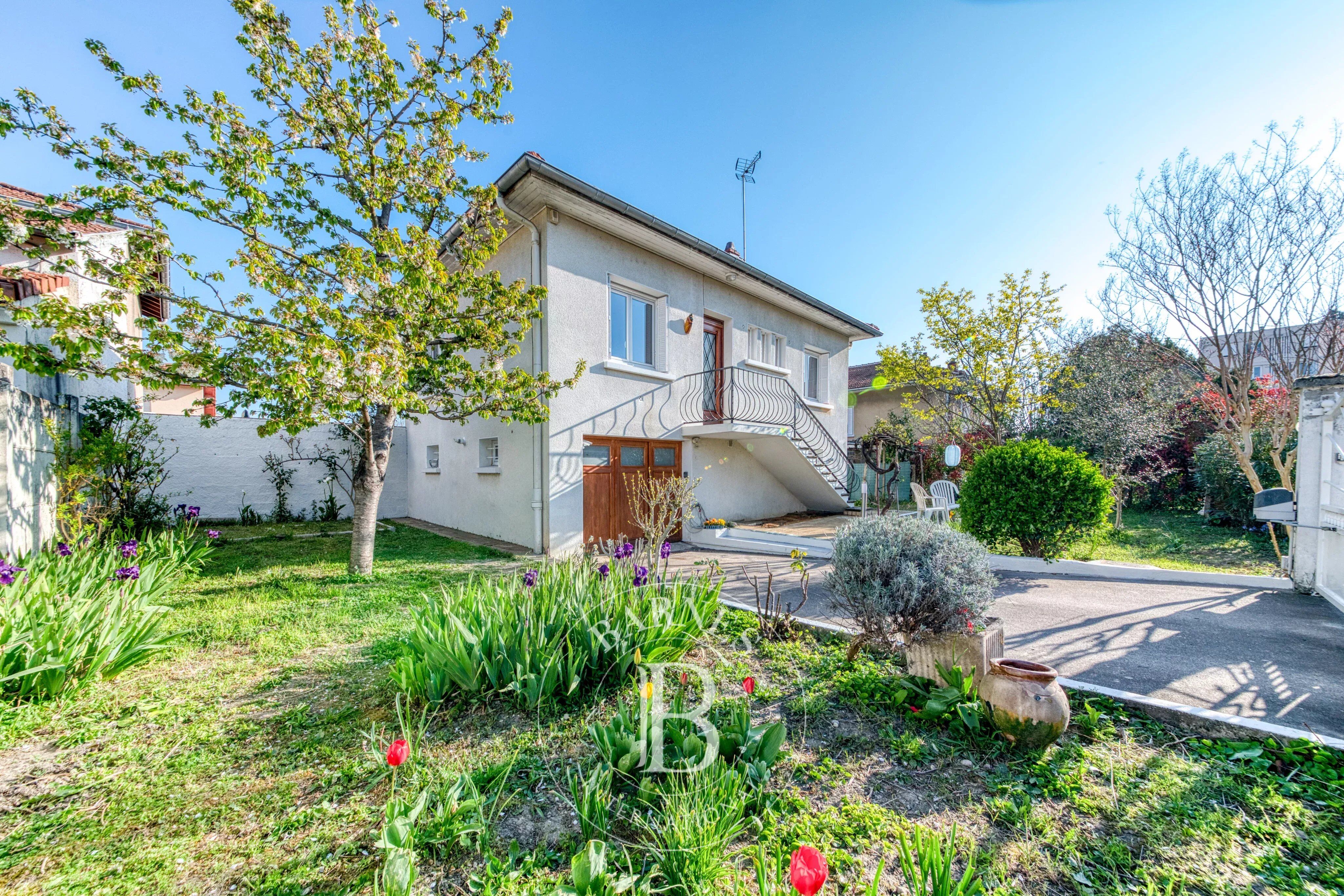 Maison de ville V T5