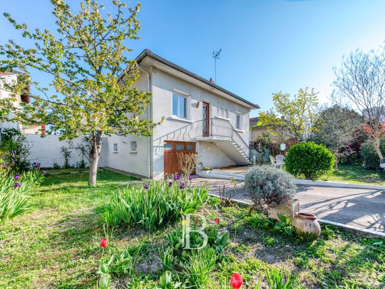 Villeurbanne - République - Maison meublé de 112,49 m² - Jardin - Garage - 3 Chambres — photo 1