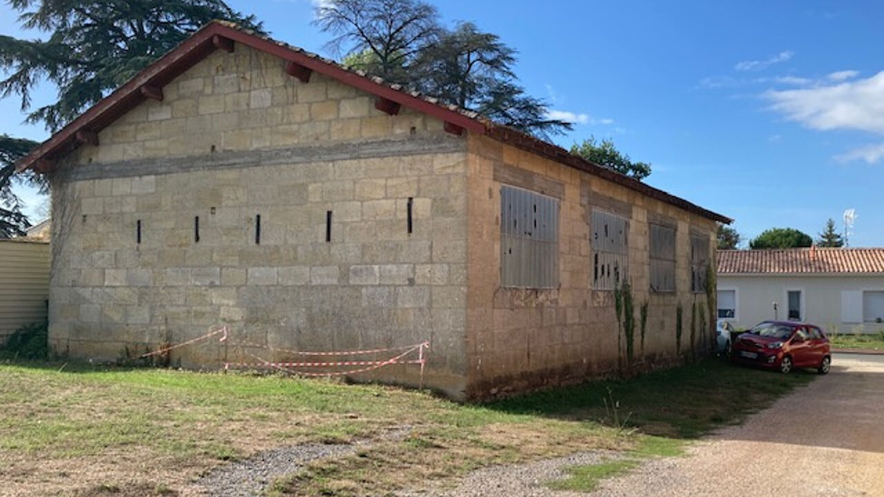 garage  pièces 160 m2 à vendre à Saint-Germain-du-Puch (33750)