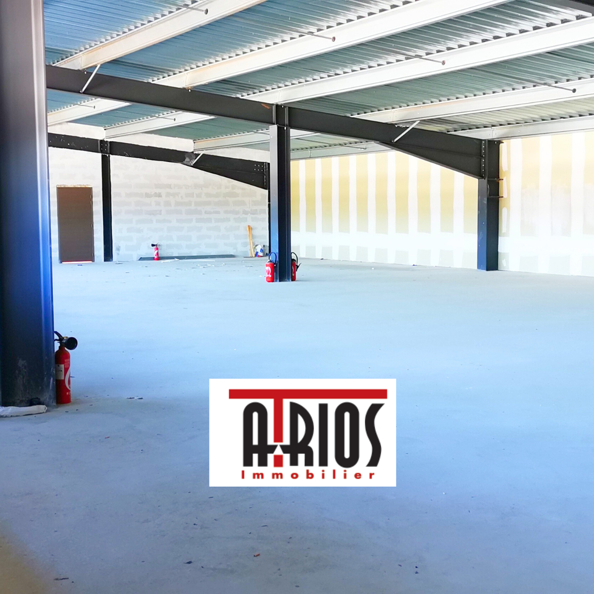 Local d'activit&eacute;s  à louer Crau (La) 83260