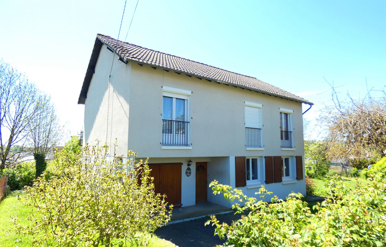 maison 5 pièces 114 m2 à vendre à Aurillac (15000)